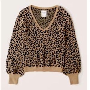 Abercrombie Puff Sleeve Sweater
SKU: 646042040
Color: TAN ANIMAL PRINT